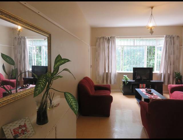 2 BEDROOM FLAT FOR SALE IN MUCKLENEUK